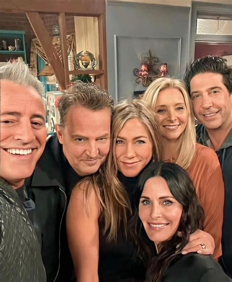 Matthew Perry Enthüllte, Dass Er In Einem Erschütternden Suchtkampf