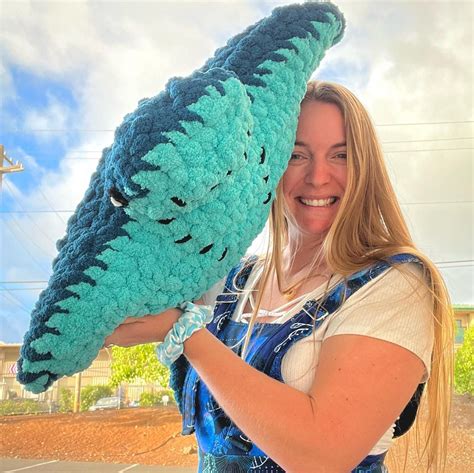 Same exact pattern, the only difference is how I shaped and stuffed