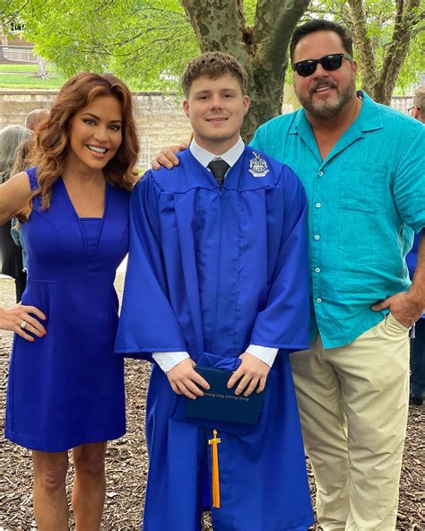 Robin Meade | The coffee’s hot and we’re waiting for ya! Come as you