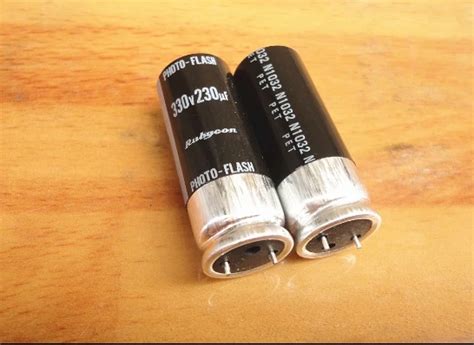 10 шт низкая esr 300 v 230 мкФ конденсатор фотовспышки 14*38 мм