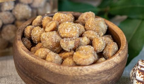 Caramel Roasted Macadamia Nuts – North Shore Macadamia Nut Company