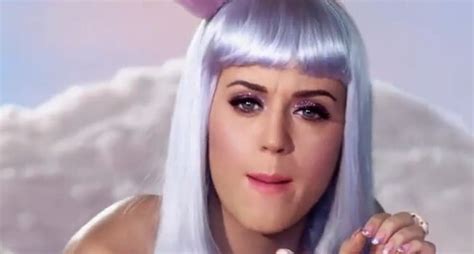 Katy Perry Is Candy Girl For ‘California Gurls’ (PHOTOS) | Global Grind