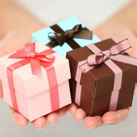Что подарить парню на 17 лет — выбираем подарок 17-летнему парню на ...