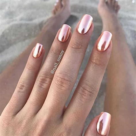 Rose Gold Nails - 30 Ideas from High Shine to Roses in Literal Gold