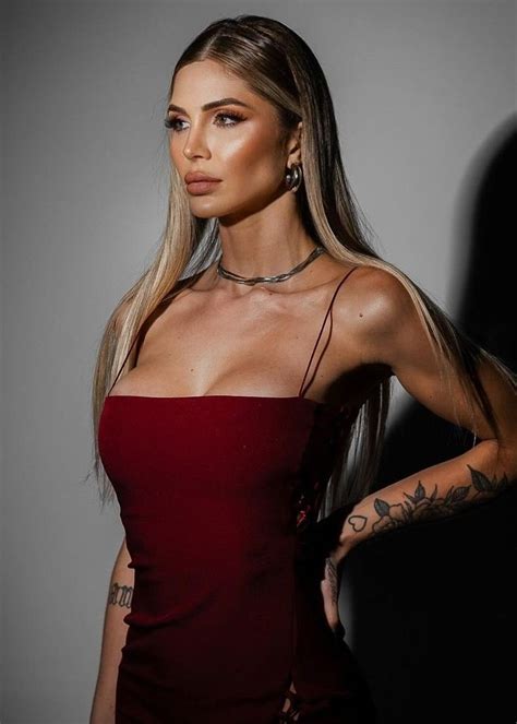 Romina Malaspina confirma que es la reina del culotte a la vista