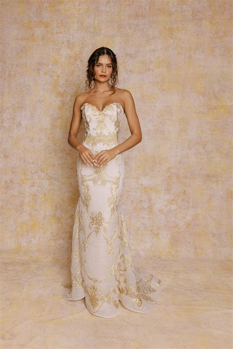 Claire Pettibone Wedding Dresses Wedding Dress Designer: Claire