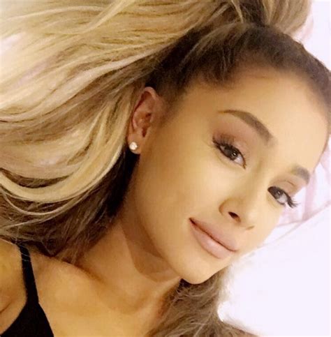 Ariana Grande Just Got Bangs | Teen Vogue