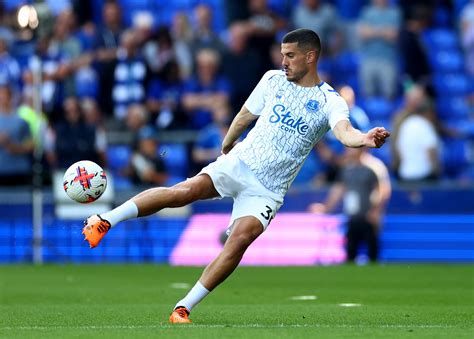 Relegated Leicester sign Coady and Winks on three-year deals | Reuters