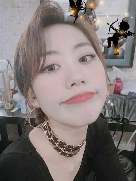 Young Goddess Kim Twitter