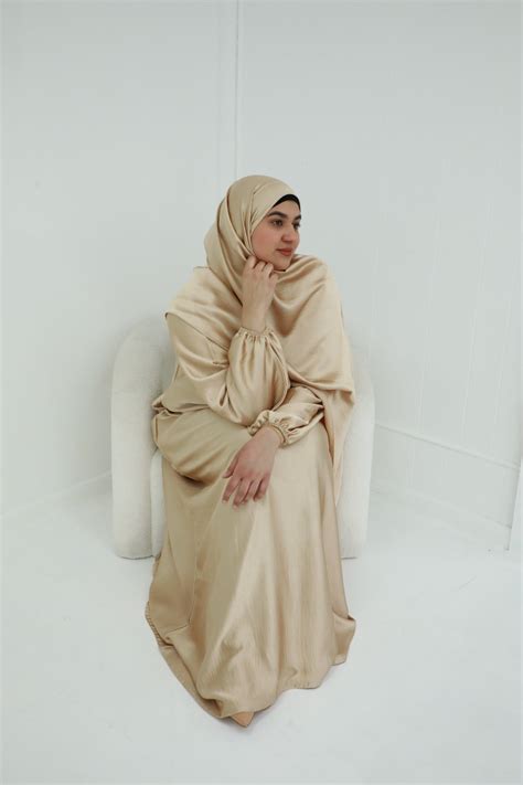 Noor Abaya (Hijab Included) - Nude Gold – INAAYAT