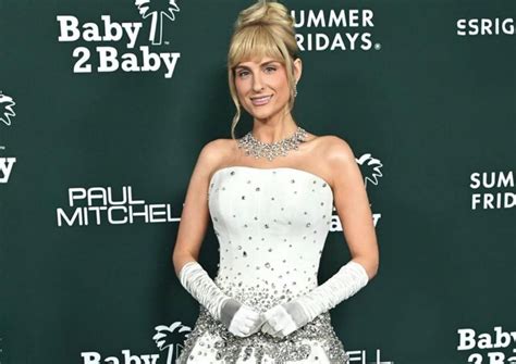 'Who Is This?' Fans React to Meghan Trainor's Stunning…