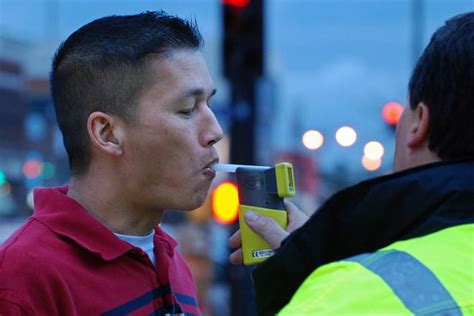 DUI vs DWI - Difference and Comparison | Diffen