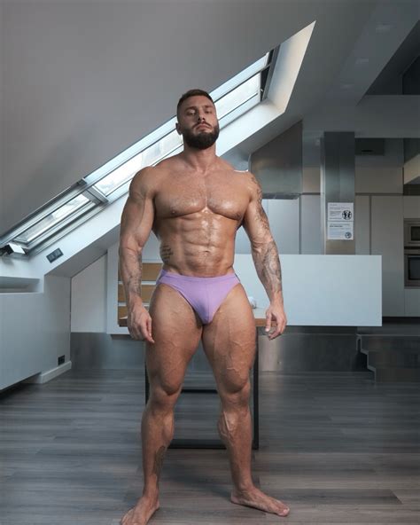 Brock Magnus | Helping Hand | Instagram