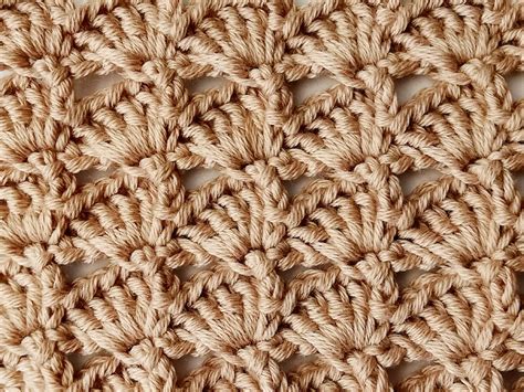 The even diagonal shell stitch - Nordic Hook - Free crochet stitch tutorial