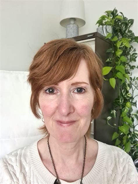 Carolyn Thompson | Couples Counsellor | Newcastle Psychologist