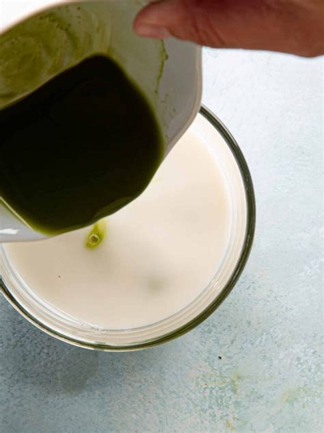 how to make matcha milk tea