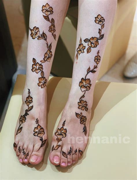 simple arabic henna  feet baby shower leg mehndi leg flower