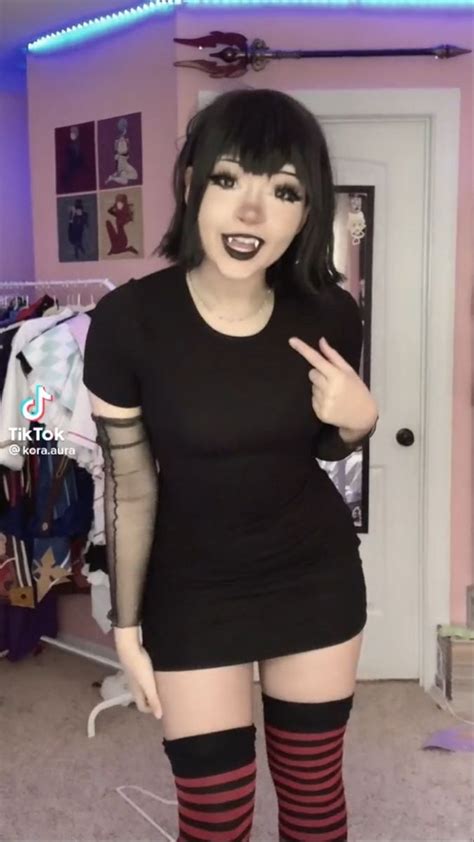 Emo Girls, Easy Cosplay, Cute Cosplay, Money Girl, Goth Women, Costumes