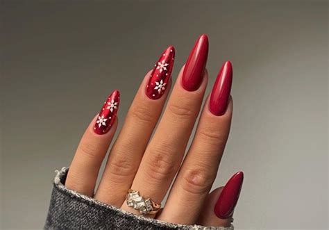 Unhas Para Natal E Ano Novo 2024 - Unhas para o Natal e ano novo: 40 inspirações certeiras - Guita Moda