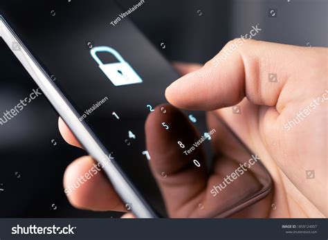 102,945 Locked phone Images, Stock Photos & Vectors | Shutterstock