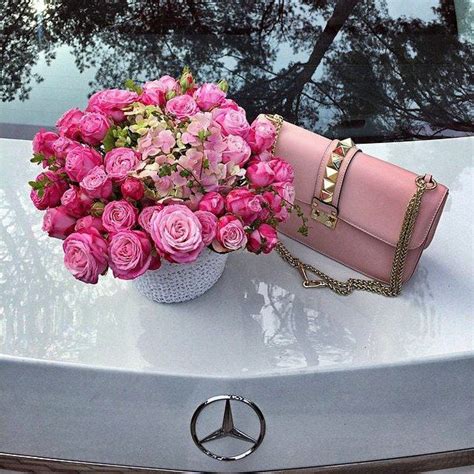 Девушки С Цветами В Машине | Flowers, Pink, Beautiful flowers