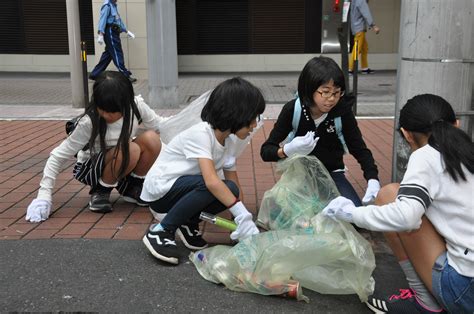 Clean-up activities instilled in Japanese people have led to the