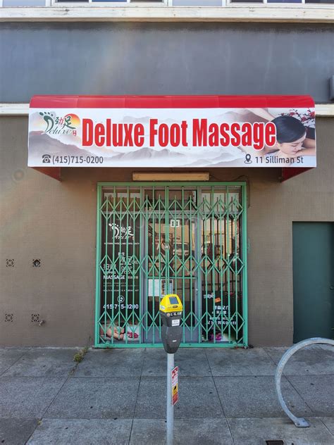 Deluxe Foot Massage | Massage Parlors in San Francisco, CA | (415) 715
