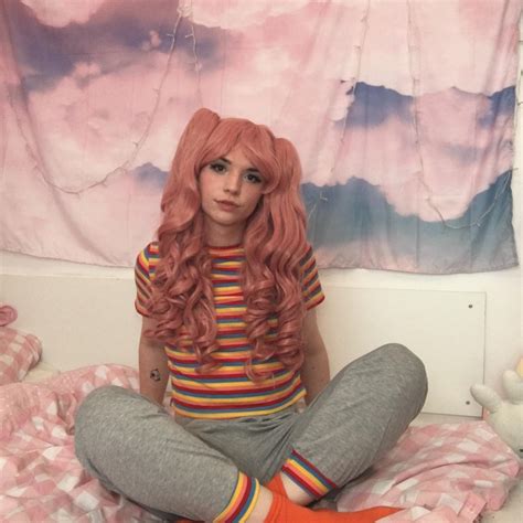 Just your casual waifu 😜 💕 : u/peach_trap