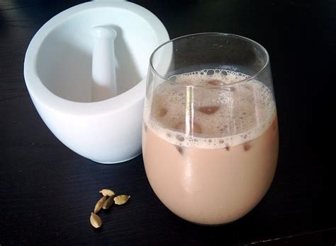 Thai style iced coffee (dairy free) | DINUTRITION