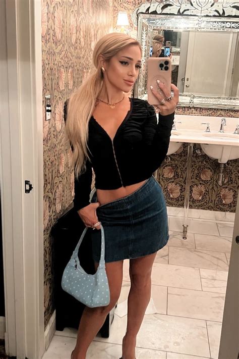 Gabi DeMartino Instagram Story September 1, 2024 – Star Style