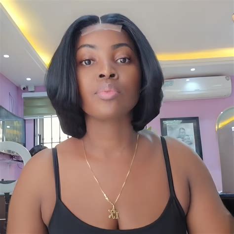 Beauty influencers are obsessed with the new layered cut bob 21