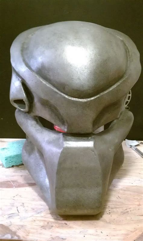 Weaselhammer Props: Predator bio mask helmet