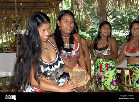 Women of the village perform a dance at the Embera Indian Village Stock ...