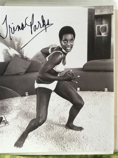 TRINA PARKS, Bond girl, autograph – Williamsburg Nostalgia Fest