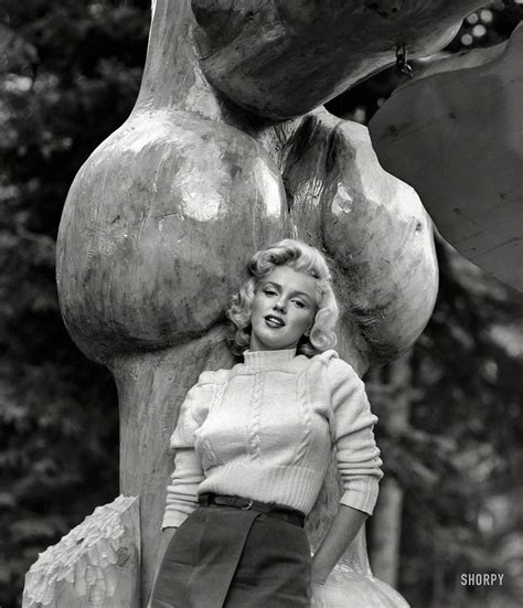 Crop knit, high waist Shorpy Historical Photo Archive :: Babe in the