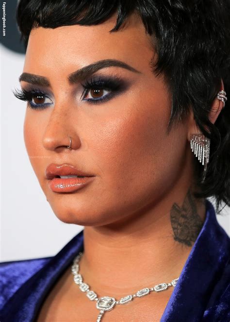 Demi Lovato Nude, The Fappening - Photo #1314918 - FappeningBook