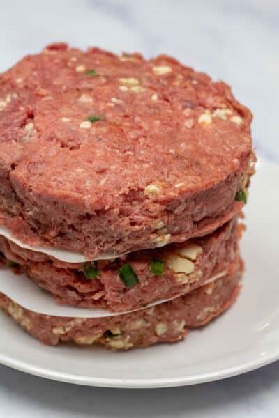 Easy Blue Cheese Burger: Gourmet Homemade Burger Recipe