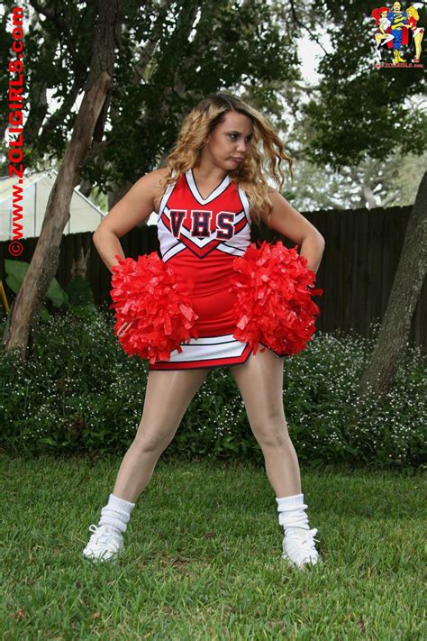 Pin on teen cheerleader