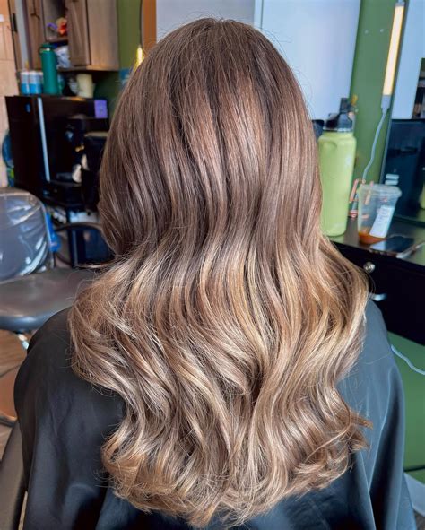 Elle | NoVA Hairstylist (@oncanvas.collective) • Instagram photos and
