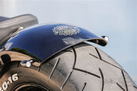 Fat Ass Sportster 48 Extrafett mit 240er - Rick`s Motorcycles - Harley