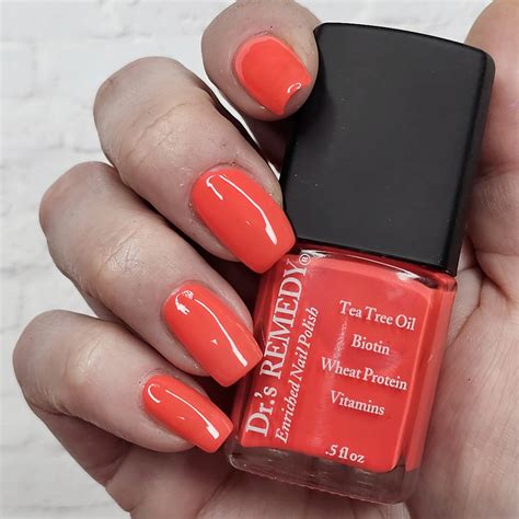 Introducing the Perfect Fall Shades: GIDDY Grapefruit and PLUCKY Plum