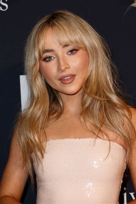 sabrina carpenter won  grammy