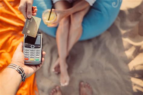 25 Travel Mistakes People Just Can't Seem To Avoid