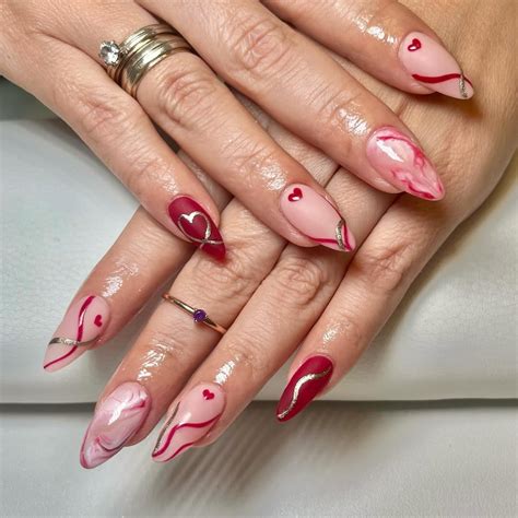 21+ Cute September Nails That Are Setting the Tone for Fall 2025