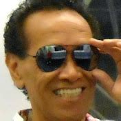 small laude net worth in peso