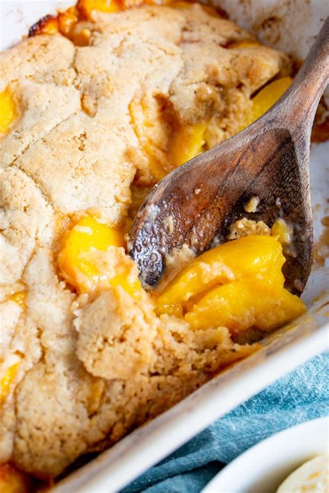 Frozen Peach Cobbler - no need to thaw your frozen peaches!