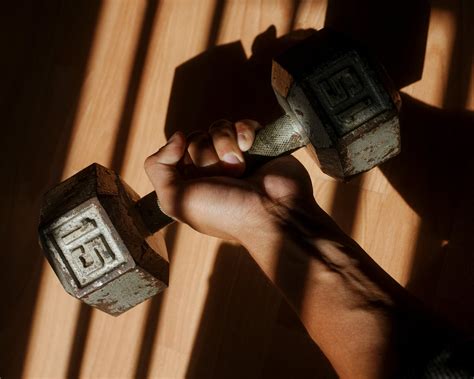 Strength Training Beginners Guide: How to Make the Workout a Habit