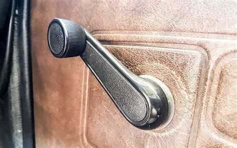 manual car window repair  fixes  dubizzle