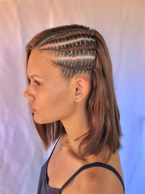 Trança Nagô Lateral Cabelo Curto