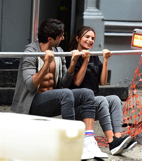 Emily Ratajkowski's Fantastic Workout Outdoors - The Fappening Leaked